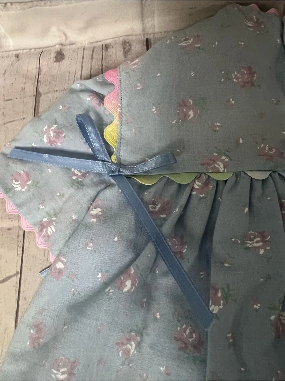 Vintage Hand Made Size 9-12 Months Baby Dress Embroidered Flower Bow Blue